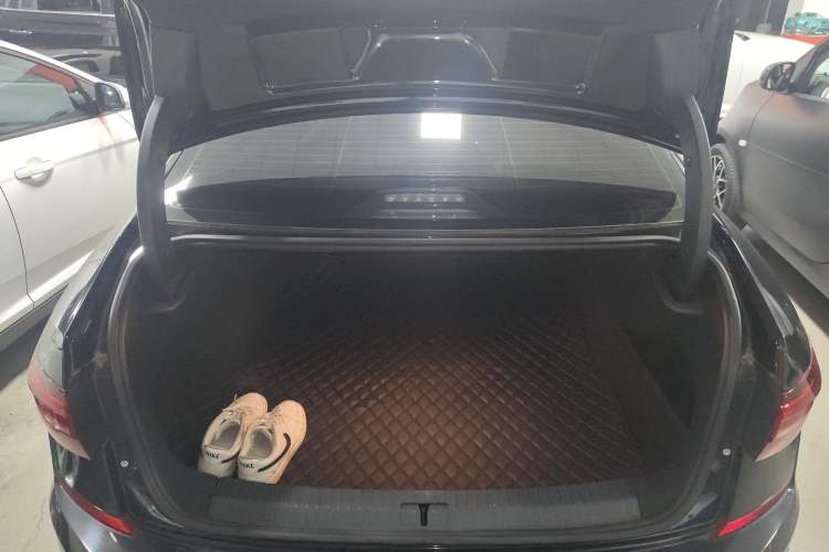 Used Volkswagen Passat 2019 330TSI Elite Edition China VI
