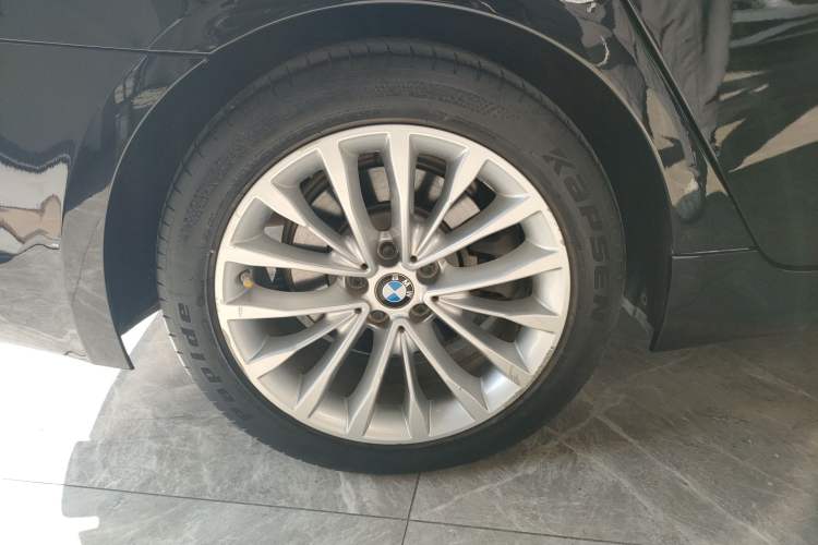 Used BMW 5 Series New Energy 2020 Mileage Upgrade Version 530Le Luxury Package
