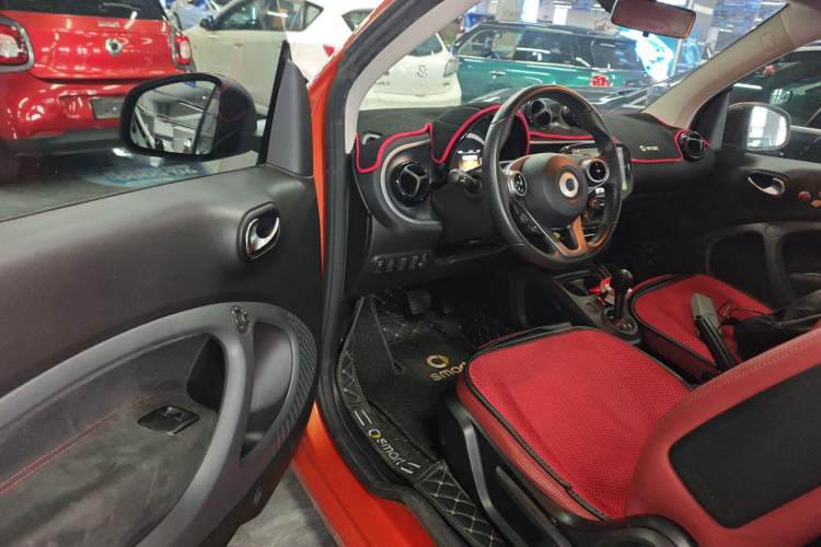 Used smart fortwo 2018 1.0L 52kW Hardtop Passion Edition China V Standard