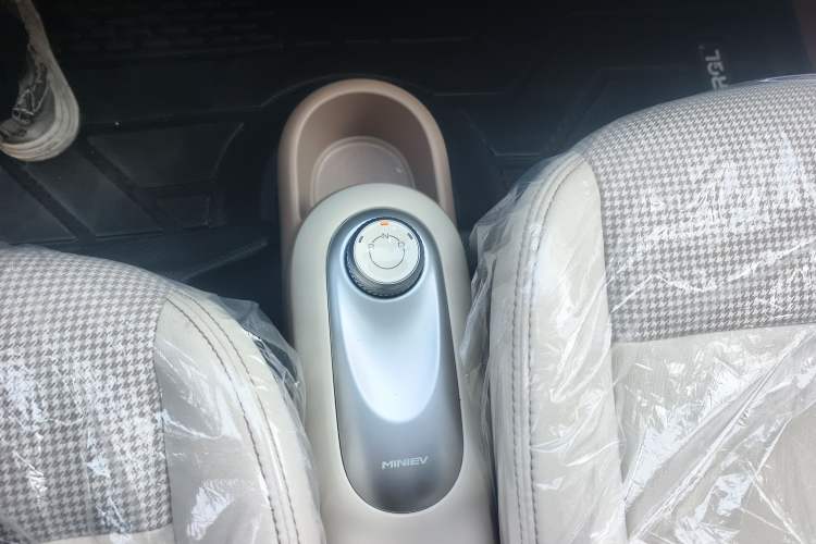 Used Wuling Hongguang MINIEV 2025 Four-Door Version Advanced Edition