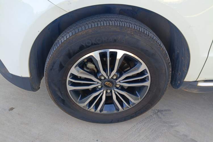 Used Geely Auto Vision X6 2016 1.3T CVT Flagship Model
