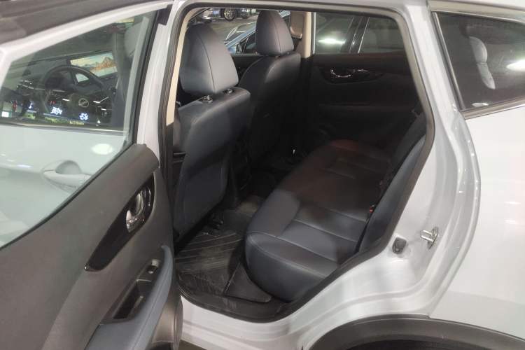 Used Nissan Qashqai 2025 Honor 2.0L CVT XV+ Leading Edition
