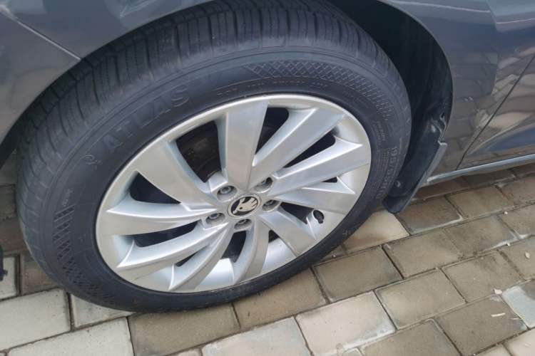 Used Skoda Rapid 2018 1.6L Automatic Comfort Edition