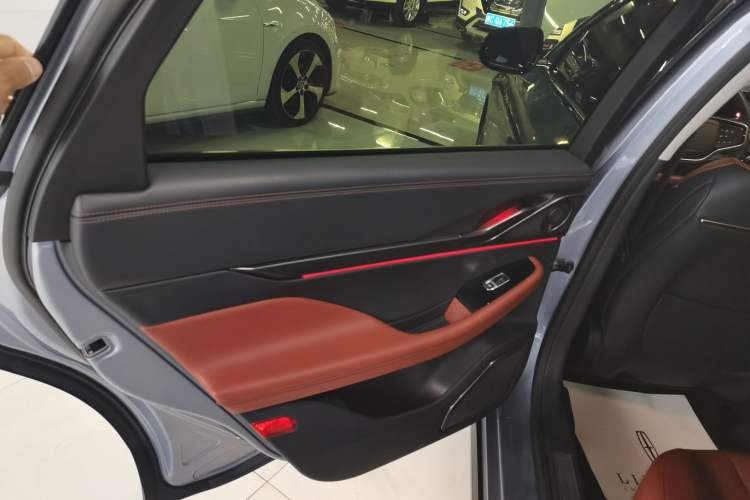 Used Lincoln Z 2022 iXiang Zunyi Edition
