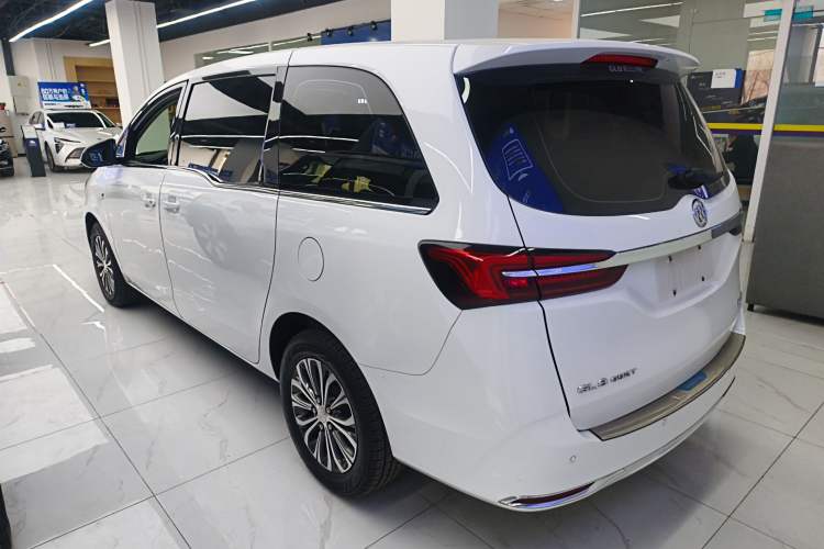 Used Buick GL8 2021 Land Cruiser Executive Class 652T Comfort Model
