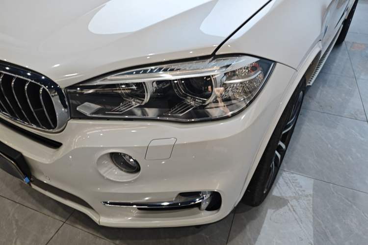 Used BMW X5 2018 xDrive28i
