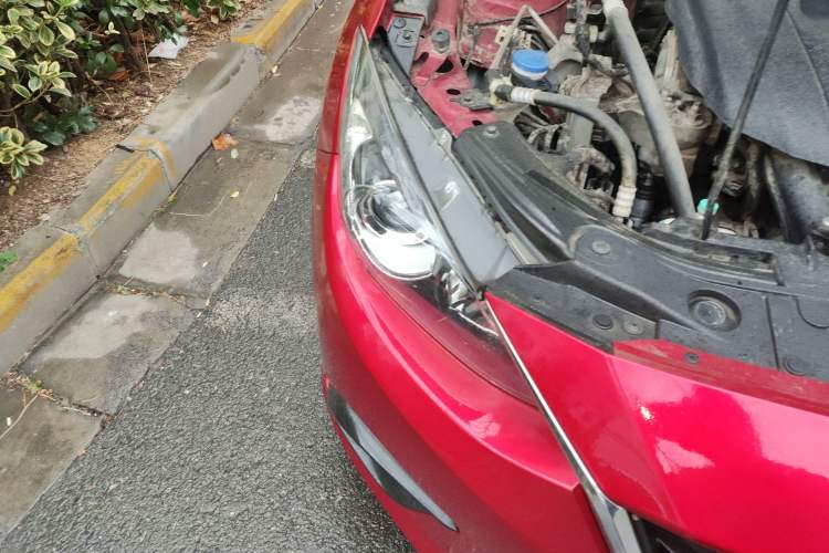 Used Mazda Mazda 3 Axela 2014 Sedan 1.5L Automatic Comfort Model