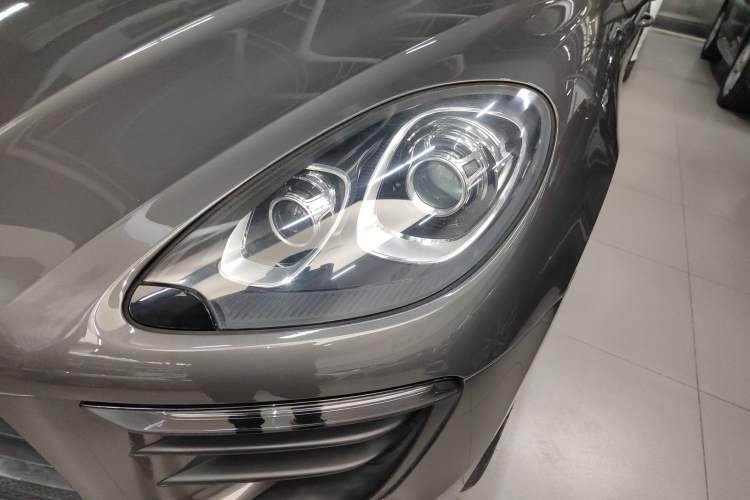 Used Porsche Macan 2014 Macan 2.0T
