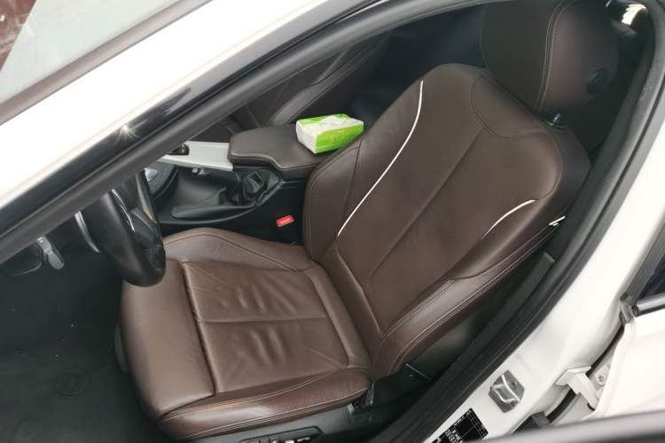 Used BMW 3 Series 2019 320i M Sport Package
