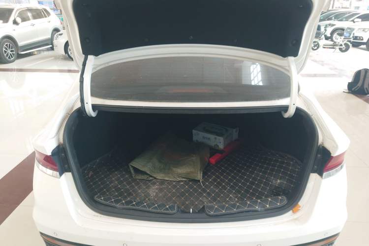 Used Hyundai Lafesta 2019 280TGDi Smart Speed Version China VI Standard
