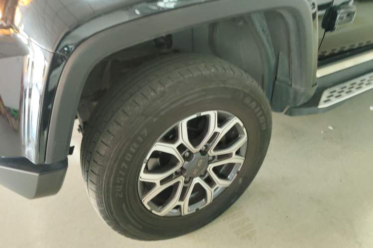 Used  BJ40 2020 2.0T Automatic Four-Wheel Drive Urban Hunter Edition Chivalrous Type
