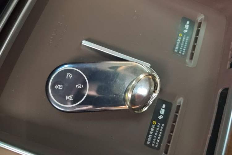 Used Hima AITO M9 2024 Range-Extended Max Edition 42 kWh 5-Seater Version
