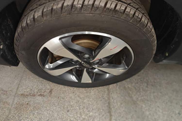 Used  Refine S3 2018 Custom Edition 1.6L CVT Luxury Smart Model
