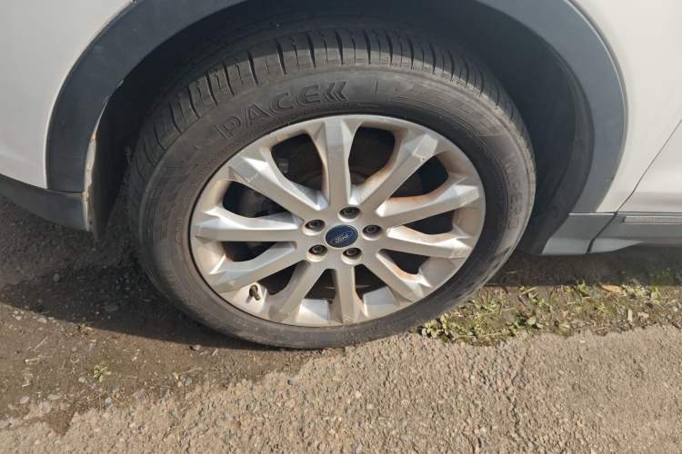 Used Ford Kuga 2013 1.6L GTDi 4x4 Elite Model
