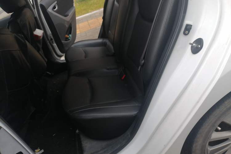 Used Hyundai Elantra (5th Generation / Langdong) 2015 1.6L Automatic Leading Model
