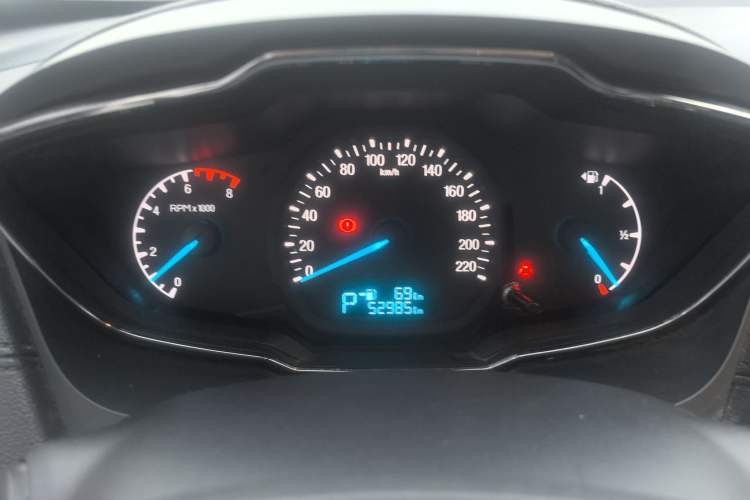 Used Ford Escort 2015 1.5L Automatic Fashion Model
