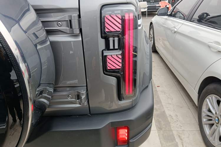 Used  BJ40 2024 2.0D All-New Blade Hero Crosser
