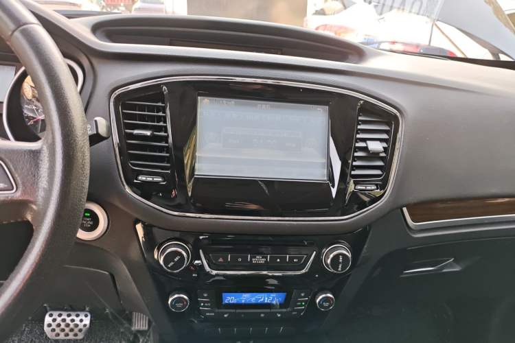 Used Geely Auto GX7 2015 Sport Edition 2.0L Automatic Luxury Model
