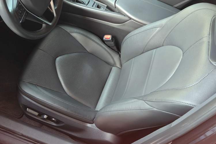 Used Toyota Avalon 2023 2.0L Premium Edition