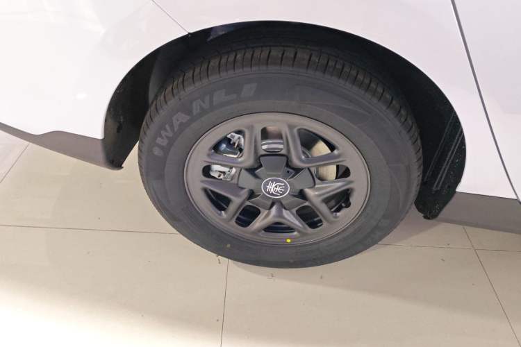 Used BYD Qin PLUS 2025 DM-i Smart Drive 55KM Leading Model
