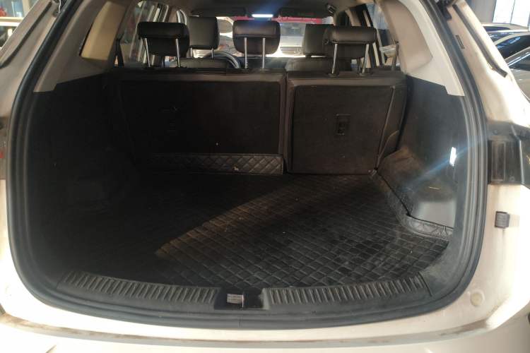 Used Wuling Asta 2022 2.0L DHT Electric-Speed Version
