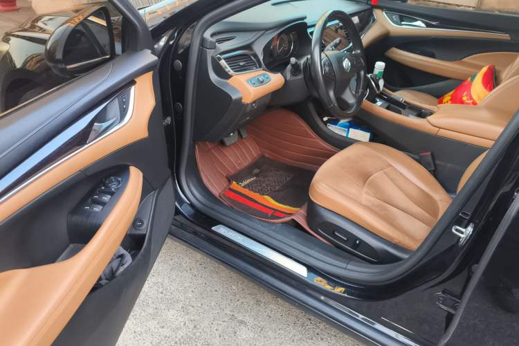 Used Buick LaCrosse 2018 28T Elite Edition
