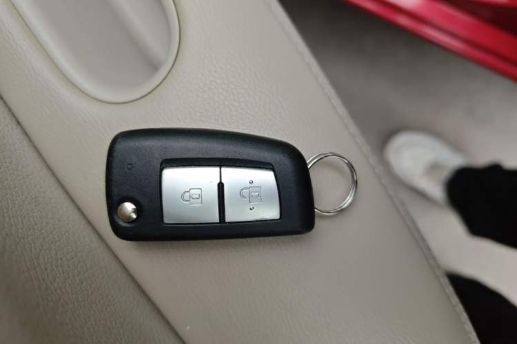 Used Nissan Tiida 2016 1.6L Manual Joyride Edition
