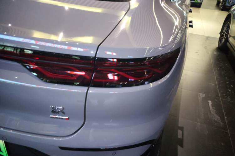 Used BYD Han 2025 DM-i 125KM LiDAR-Powered Intelligent Driving Model
