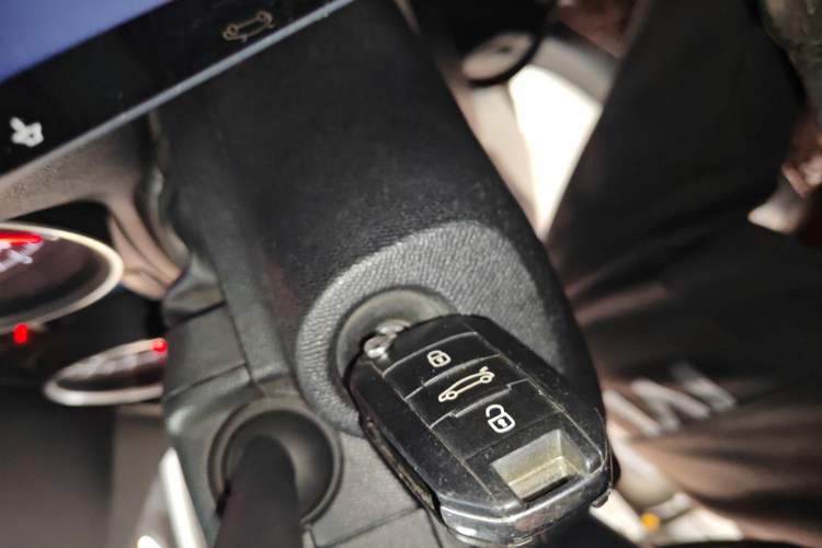 Used Peugeot 408 2015 1.2T Automatic Luxury Edition
