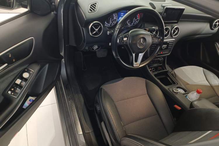 Used Mercedes-Benz A-Class (Import) 2015 A 180

