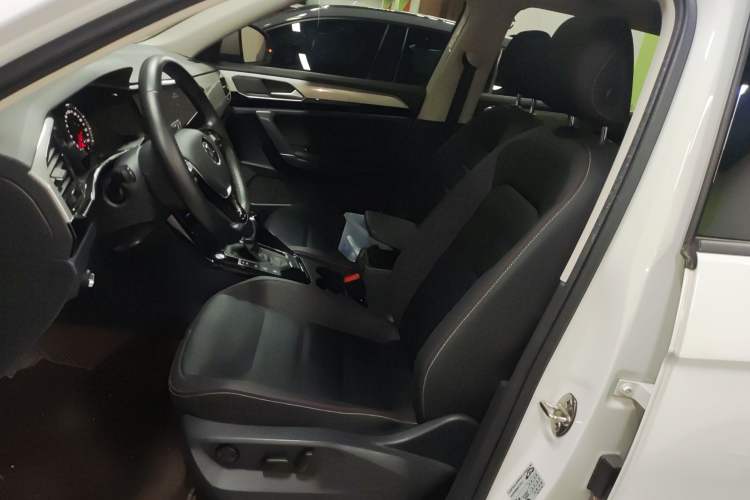 Used Volkswagen Tayron 2022 280TSI Two-Wheel Drive Luxury Smart Connectivity Version
