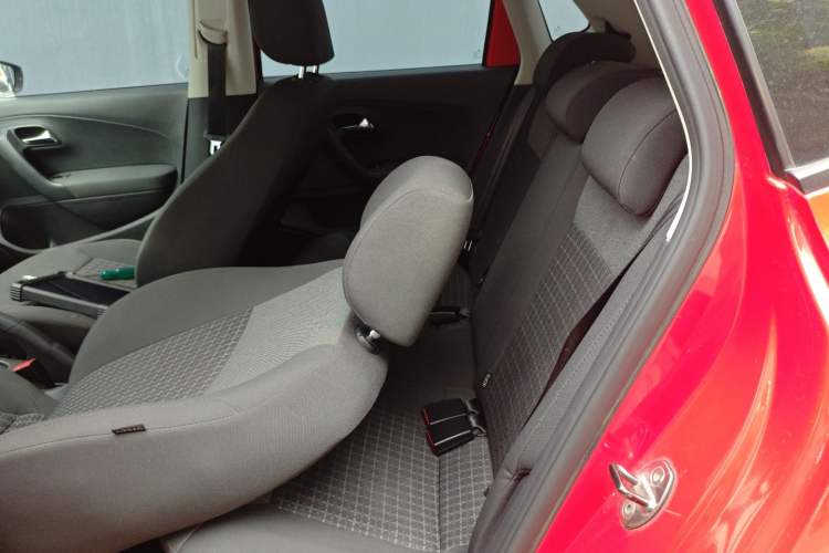 Used Volkswagen Polo 2018 1.5L Automatic Enjoyment Model
