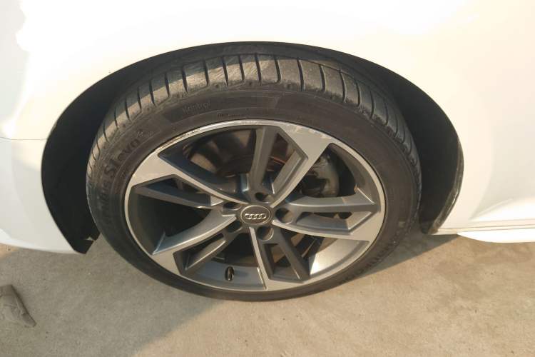 Used Audi A4L 2019 40 TFSI Sporty Version China VI
