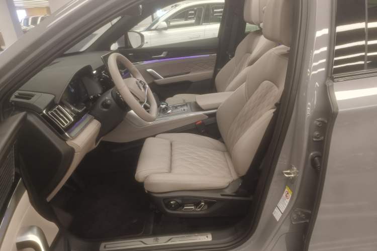 Used BYD Tang New Energy 2025 Intelligent Driving Version DM-i 115KM Flagship Edition
