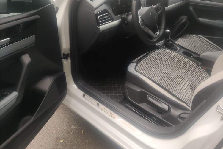 Used Volkswagen Lavida 2023 300TSI DSG Full-Comfort Edition