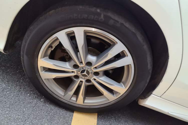 Used Mercedes-Benz C-Class 2017 Facelift C 200 L Sport Edition