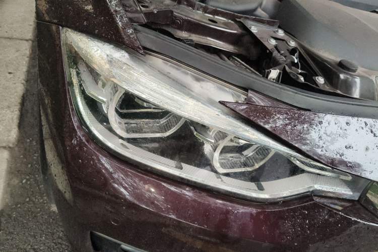 TDK.VehicleDetails.img