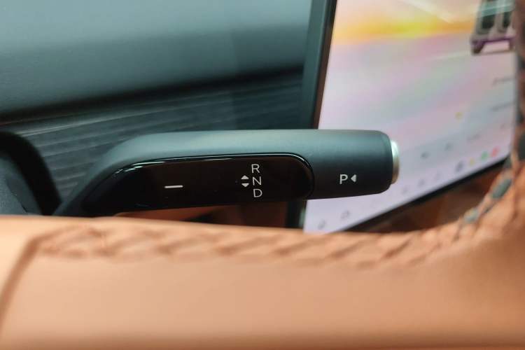 Used ONVO L60 2024 60 kWh All-Wheel Drive
