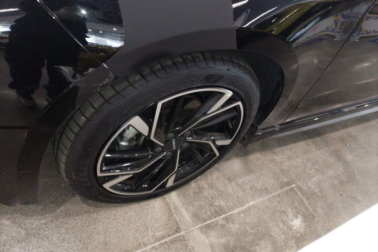 Used Lynk & Co 03 2023 1.5TD DCT JingPro
