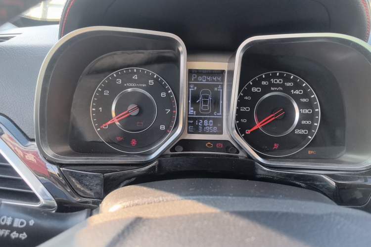 Used Zotye Domy X5 2015 1.5T CVT Landlord Edition China V Standard
