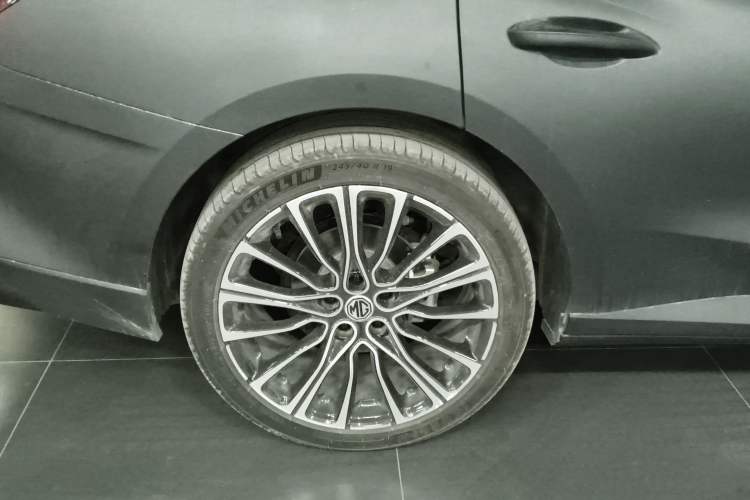 Used MG 7 2023 2.0T Automatic Hunter Luxury Edition
