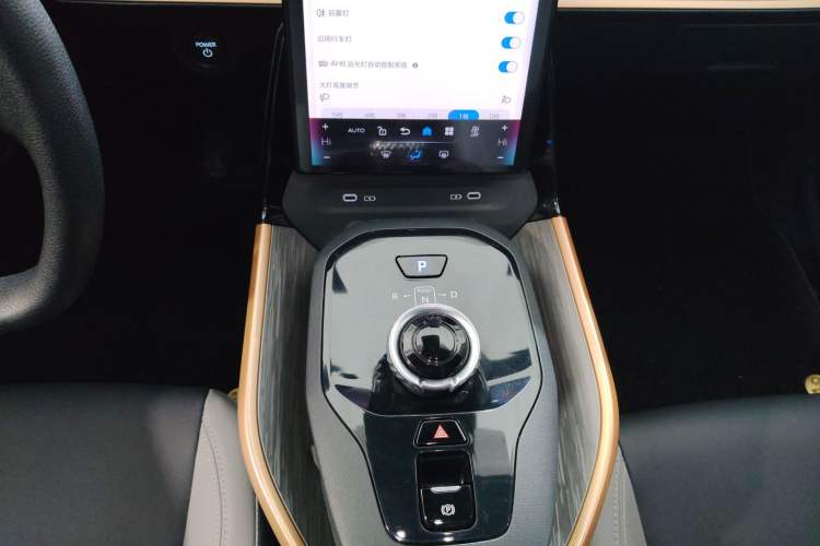 Used Toyota bZ3 2023 616 km Long-Range PRO