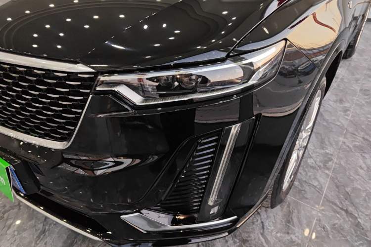 Used Cadillac XT6 2022 2.0T Six-Seater Four-Wheel-Drive Luxury Standard Edition
