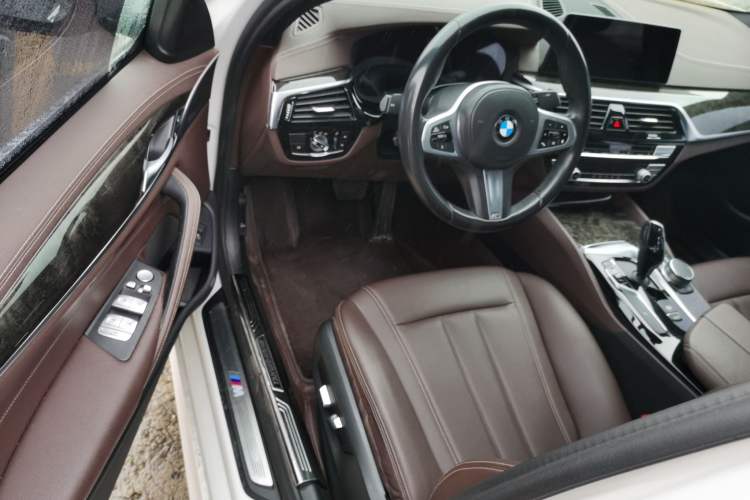 Used BMW 5 Series 2020 525Li M Sport Package