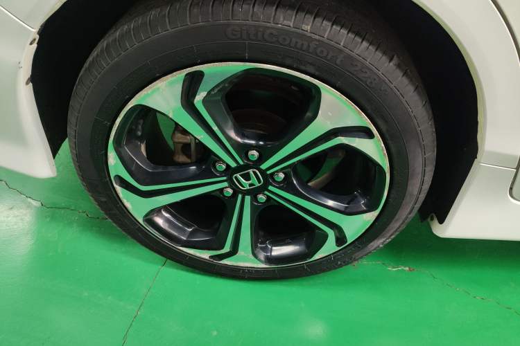 Used Honda Jade 2017 210 TURBO CVT Luxury Edition 5 Seats