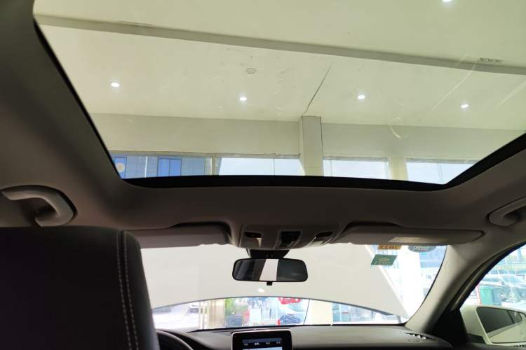 Used Mercedes-Benz GLA 2015 GLA 200 Fashion Model
