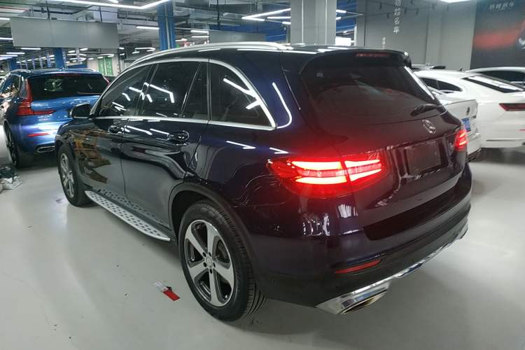 Used Mercedes-Benz GLC 2016 GLC 260 4MATIC Luxury Model
