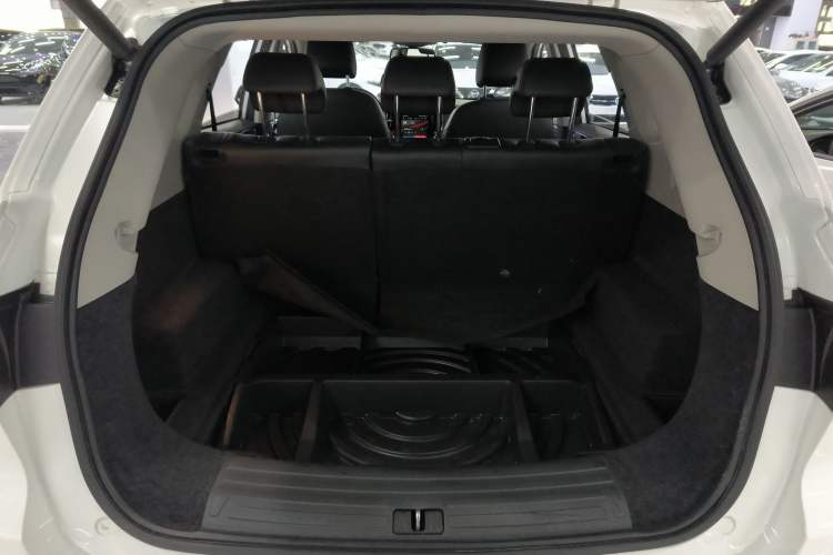 Used Roewe RX5 2018 30T Two-Wheel Drive Automatic Internet Platinum Edition
