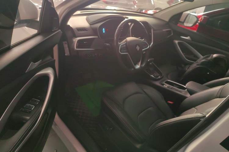 Used Baojun 530 2021 Global Car Anniversary Edition 1.5T CVT Prestige Connected Model 5 Seats
