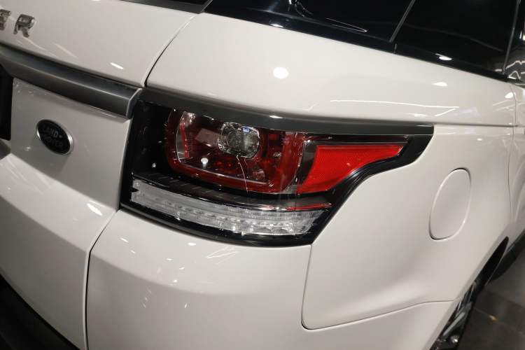 Used Land Rover Range Rover Sport 2016 3.0 SC V6 SE
